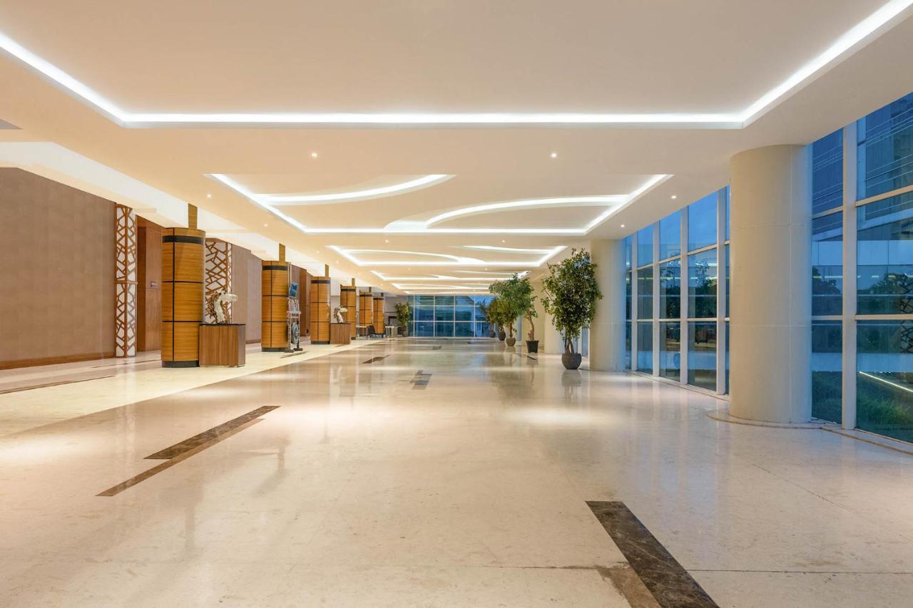 The Alana Yogyakarta Hotel And Convention Center Sleman  Eksteriør bilde