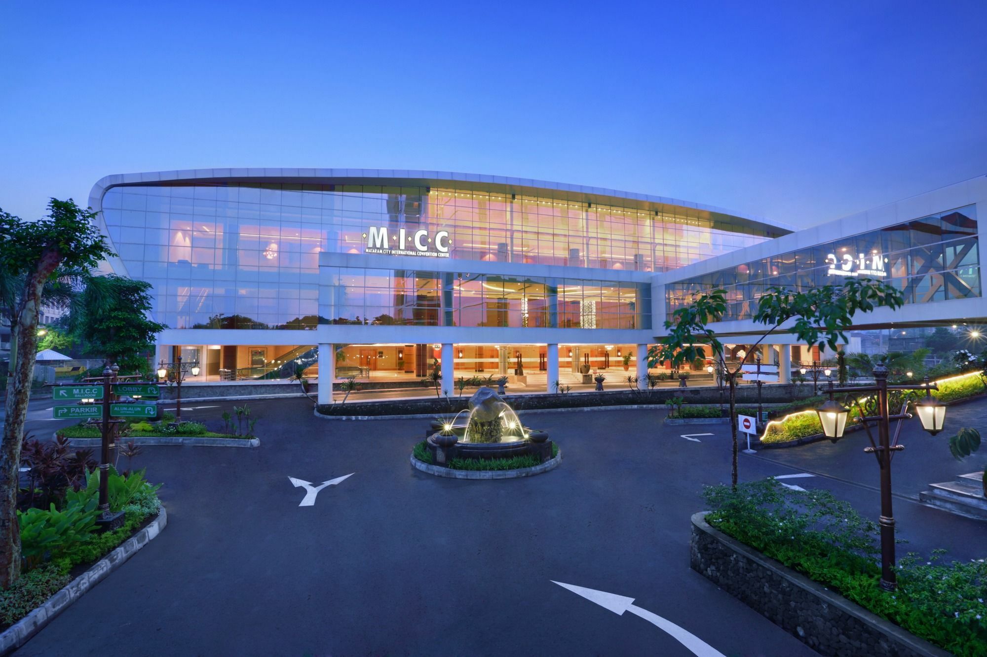 The Alana Yogyakarta Hotel And Convention Center Sleman  Eksteriør bilde